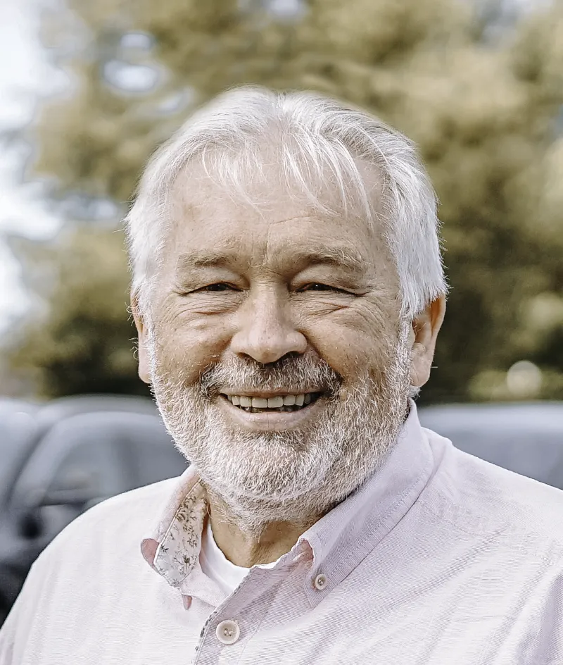 Bernhard Müller, Inhaber der Fahrschule "Fahrschule Müller" in Augsburg.